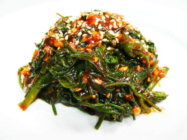 미나리무침 만들기 -여성에게 좋으며 향이 진한 다이어트 식품