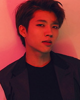 역대 5년이상 데뷔한 남자아이돌 그룹 멤버들중 한번도 장발은 본적없는 멤버들모음 | 인스티즈