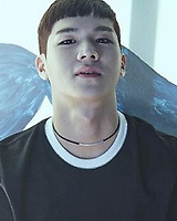 역대 5년이상 데뷔한 남자아이돌 그룹 멤버들중 한번도 장발은 본적없는 멤버들모음 | 인스티즈